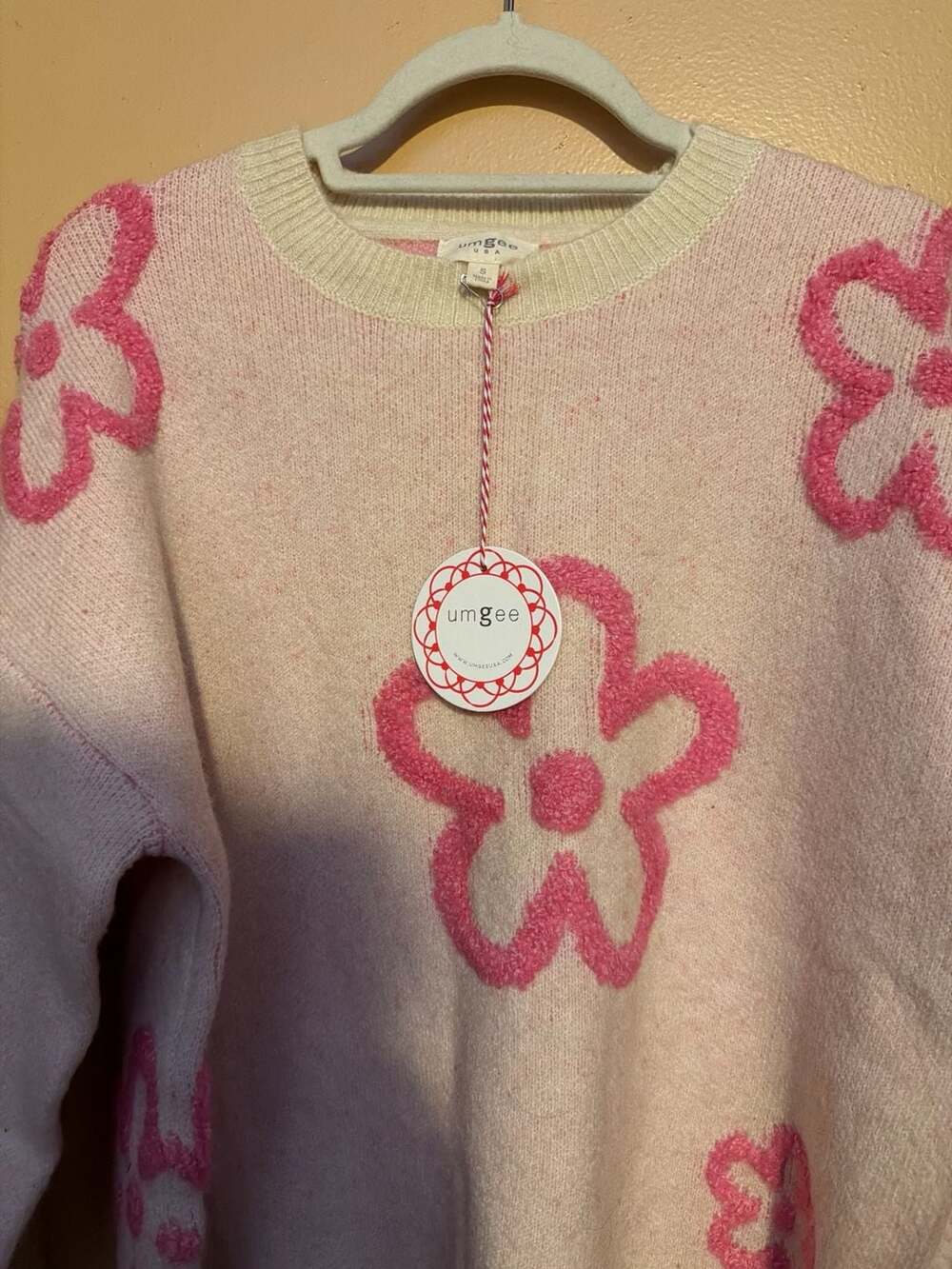 Umgee Blush and Magenta Floral Crew Neck Sweater. Size small‎ #cottagecore